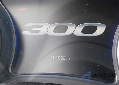 2017 Chrysler 300C z USA, uszkodzony, nr VIN 2C3CCAEG2HH586809